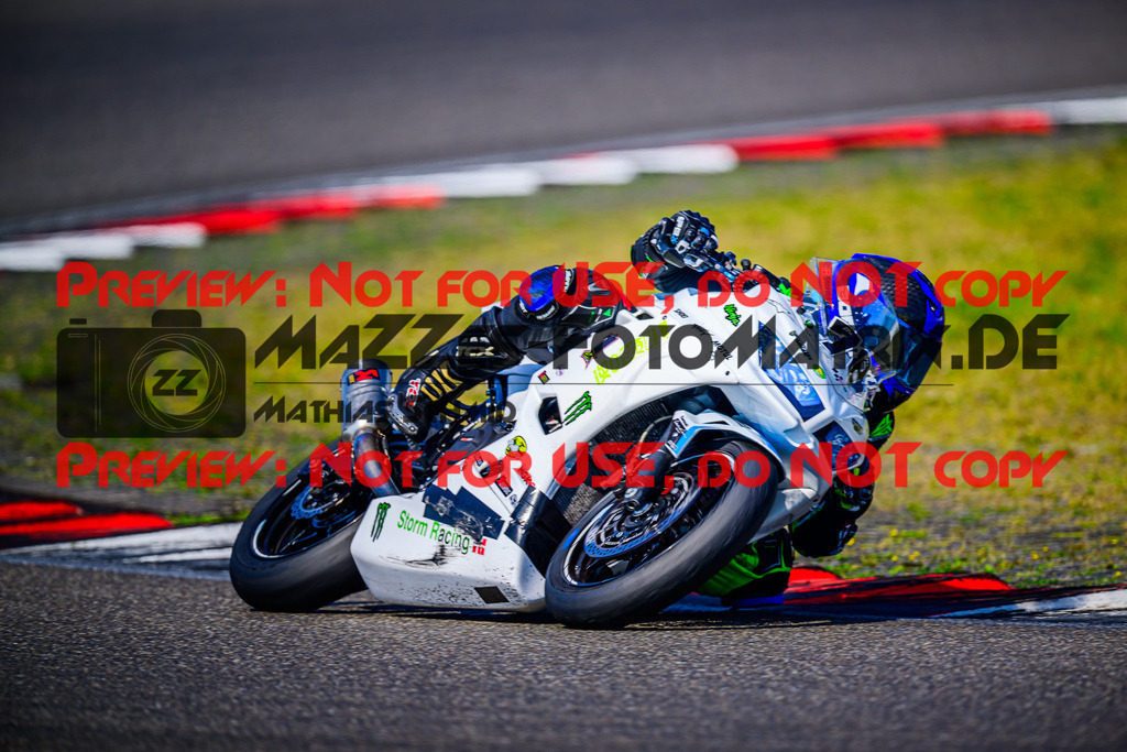 MaZZes_FotoMatrix_240901_6007705_7672 | SSP300