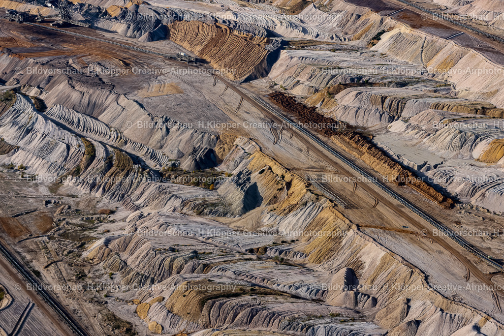 Luftbild-Niederzier-Tagebau Hambach-8240 | Luftbildfotografie Hermann Klöpper - Realized with Pictrs.com