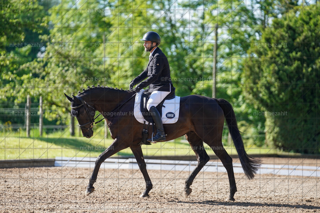 20240519-FAH04521 | Turnierbilder Niederseeon 2024, Vielseitigkeitsdressur, Reitsportbilder aus dem Landkreit Ebersberg, Gut Steinsee, RC Steinsee, Fotoagentur Herrmann
