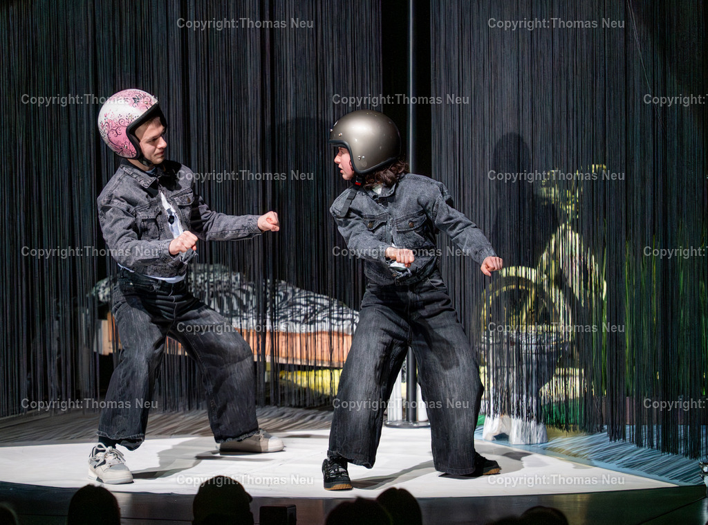 Woche-junger-schauspieler-Bensheim-Ich-sehe-was-was-du-nicht-siehst-Fotografie-Thomas-Neu-5 | bbe, Bensheim, Woche junger Schauspieler, Ich sehe was / was du nicht siehst (UA),,Bild: Thomas Neu
