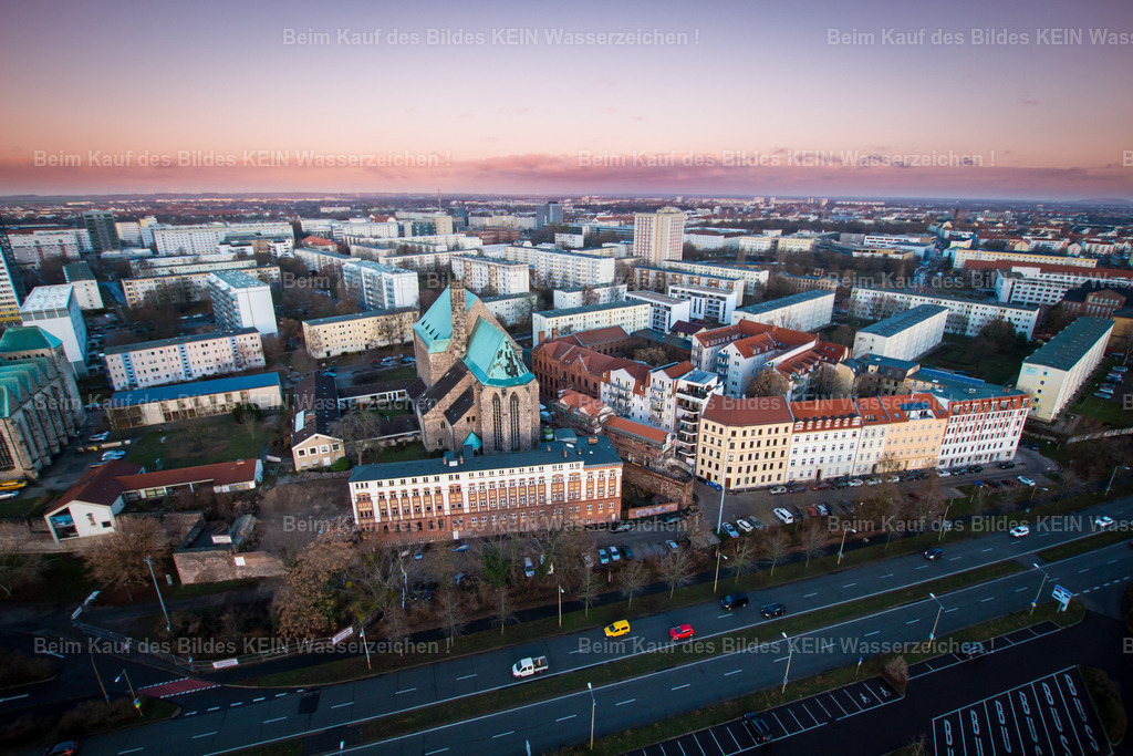 Petriförder Gegenlicht-7648 | Magdeburg Luftbild Schleinufer mit Walloner Kirche - Realisiert mit Pictrs.com
