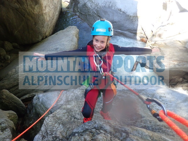 P8020231 | Bestelle die Bilder deines Berg- oder Wasser-Abenteuers mit Mountain Sports bequem von zu Hause aus direkt über unseren Online Fotoshop von pictrs.com. - Realisiert mit Pictrs.com