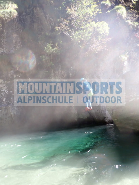 P9270032 | Bestelle die Bilder deines Berg- oder Wasser-Abenteuers mit Mountain Sports bequem von zu Hause aus direkt über unseren Online Fotoshop von pictrs.com. - Realisiert mit Pictrs.com