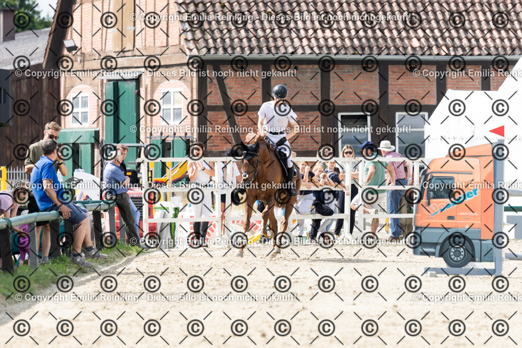 CL5A8590 | Emilia Reinking Fotografie - Realisiert mit Pictrs.com