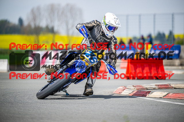 MaZZes_FotoMatrix_230507_9597 | UE40