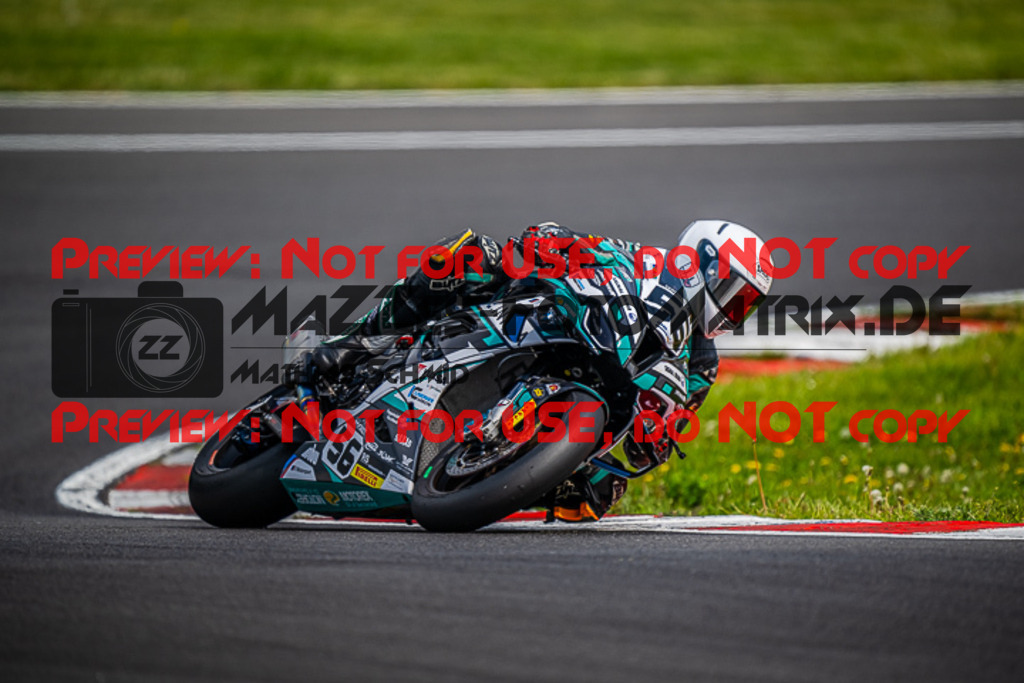 MaZZes_FotoMatrix_220508_93107 | Fotograf Mathias Schmid
Sportfotograf,
Eventfotograf,
Hochzeitsfotograf,
Portraitfotograf