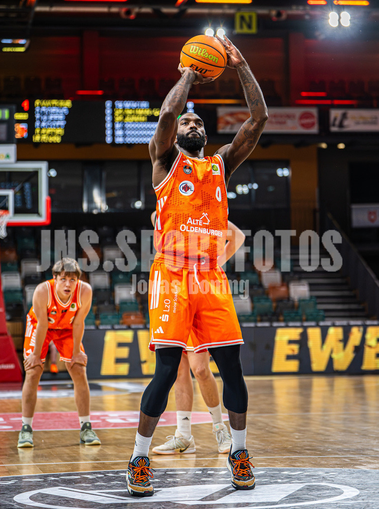 Basketball I Herren I Saison 2025-2026 I ProB Nord I 18. Spieltag I Rasta Vechta II - LOK Bernau-77 | Aula Maarufu Sumbry (0,Rasta Vechta II) - Realisiert mit Pictrs.com