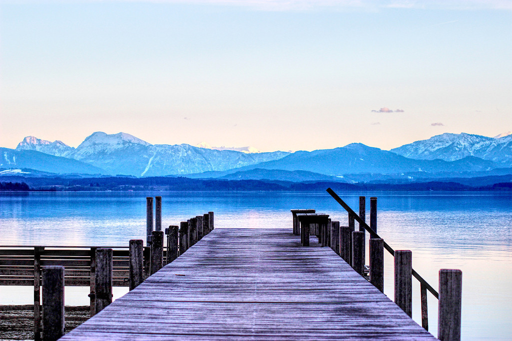 Steg in Seebruck am Chiemsee | www-pimpup-me - Realisiert mit Pictrs.com