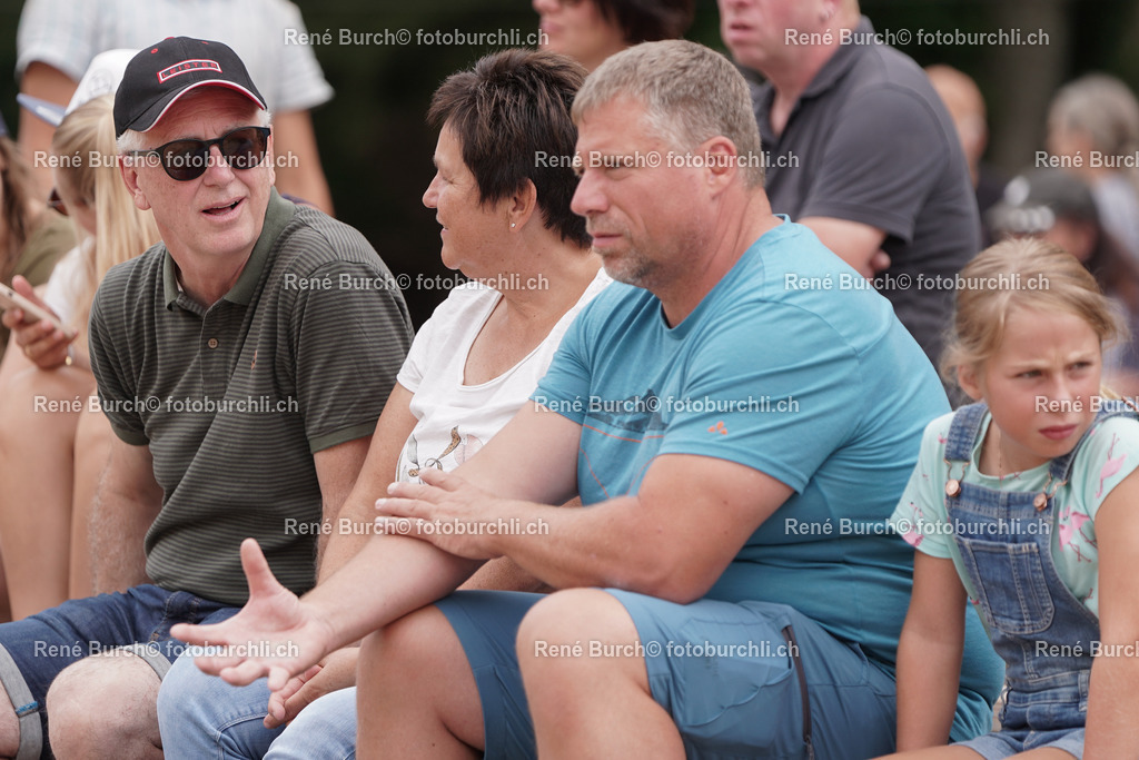 DSC09918-2 | René Burch leidenschaftlicher Fotograf aus Kerns in Obwalden.  Hier finden sie Sport, Landschaft und Natur Fotografie.
 - Realisiert mit Pictrs.com