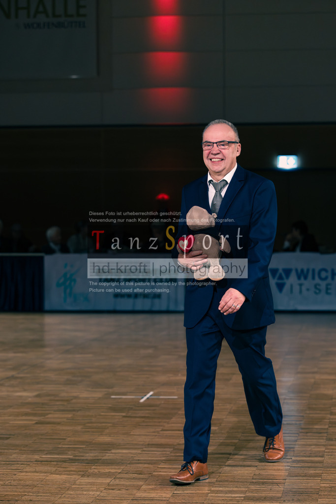 IMG_7457 | Tanzsportbilder, Standardtanz, Lateintanz, WDSF, DTV, LTVB, dancecomp, goc, hessen tanzt, blaues band der spree, walzer, tango, wiener walzer, slowfox, quickstepp, samba, rumba, cha-cha-cha, paso doble. jive, hd-kroft photography, turniertanzsport