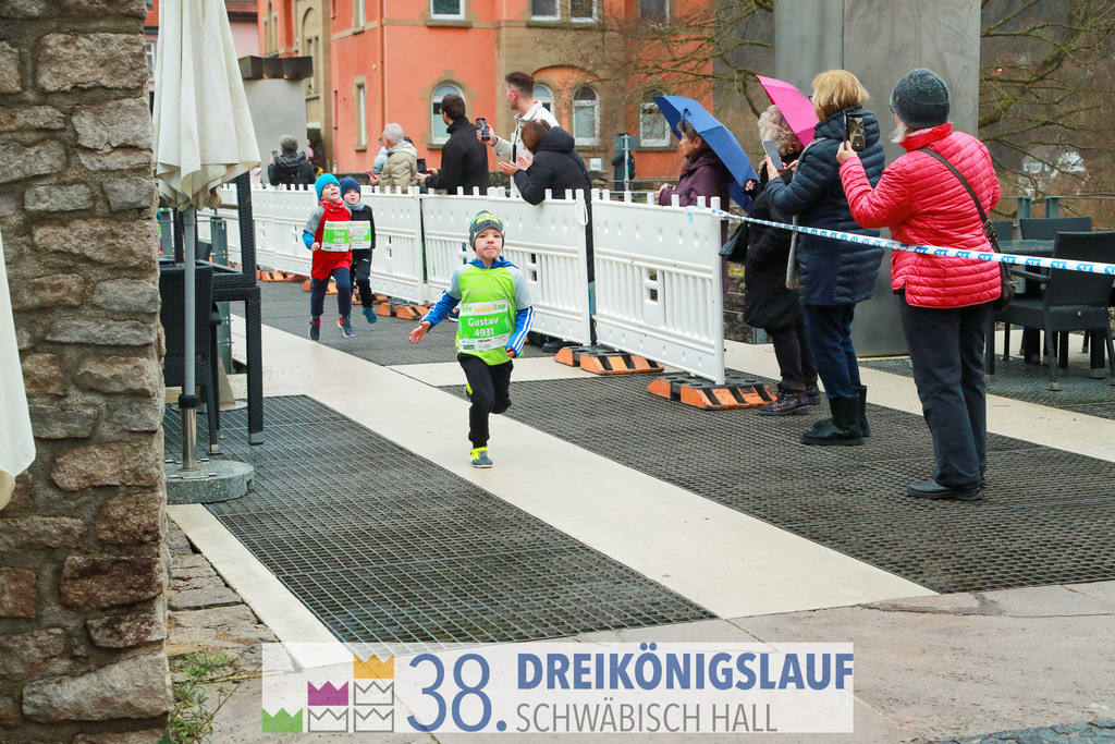 400m AOK Junior Cup | 3 Koenigslauf 2024 400m AOK Junior Cup - Realisiert mit Pictrs.com