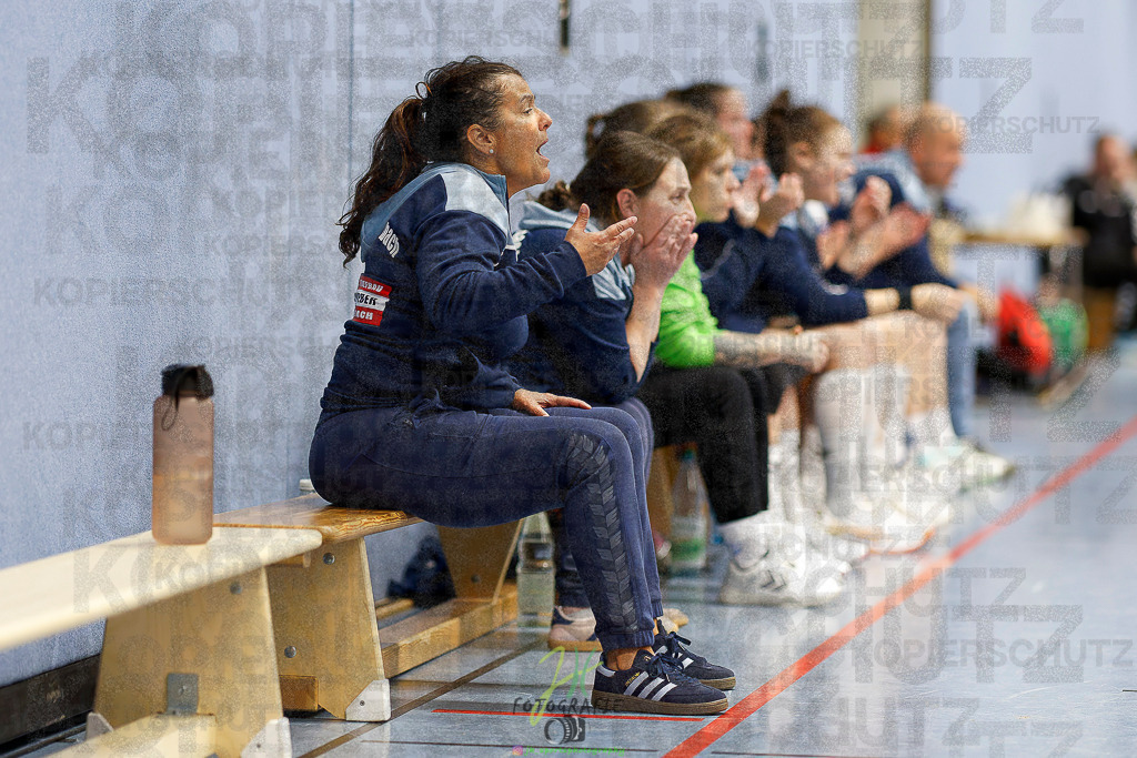 Frauen 2. Bezirksklasse; SG Rechtenbach - HSG Linden II | Frauen 2. Bezirksklasse; SG Rechtenbach - HSG Linden II am 16.11.2025 in Rechtenbach (Sporthalle Rechtenbach)Photo © 2025 - Jörg Heinrich - Realisiert mit Pictrs.com
