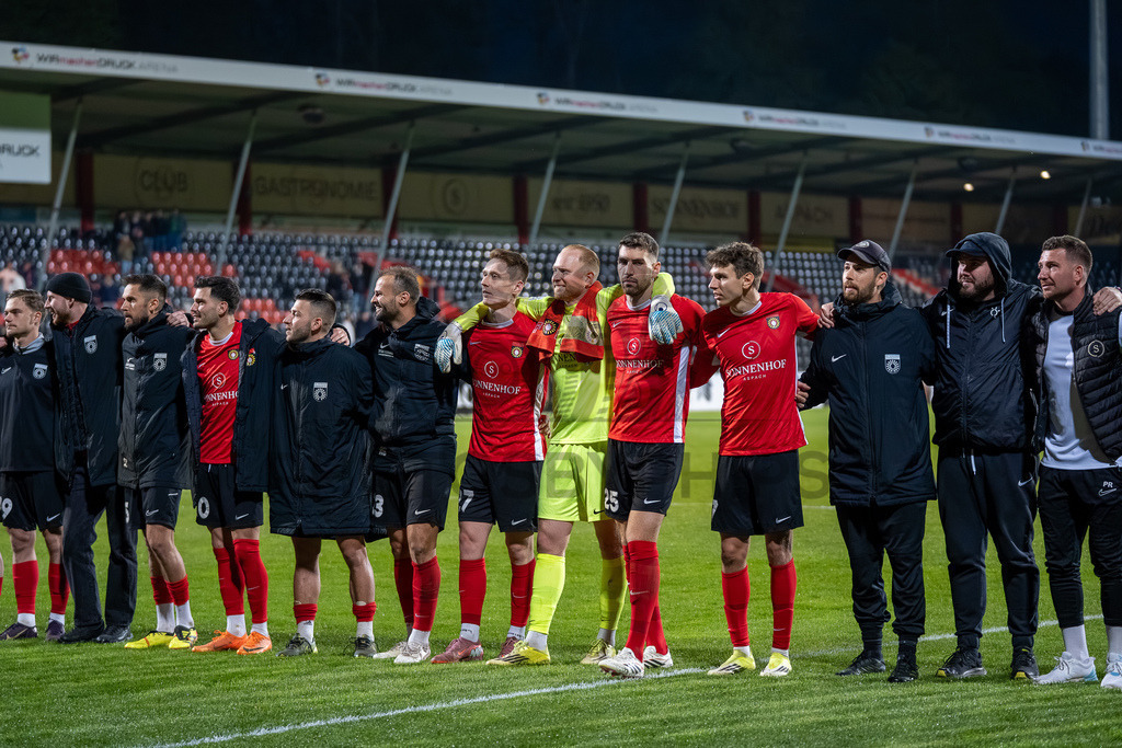 SG Sonnenhof Großaspach vs. SGV Freiberg, Fussball, Regionalliga Suedwest, 30. Spieltag, 22.04.2026 | SG Sonnenhof bedankt sich bei den Fans,SG Sonnenhof Großaspach vs. SGV Freiberg, Fussball, Regionalliga Suedwest, 30. Spieltag, 22.04.2026