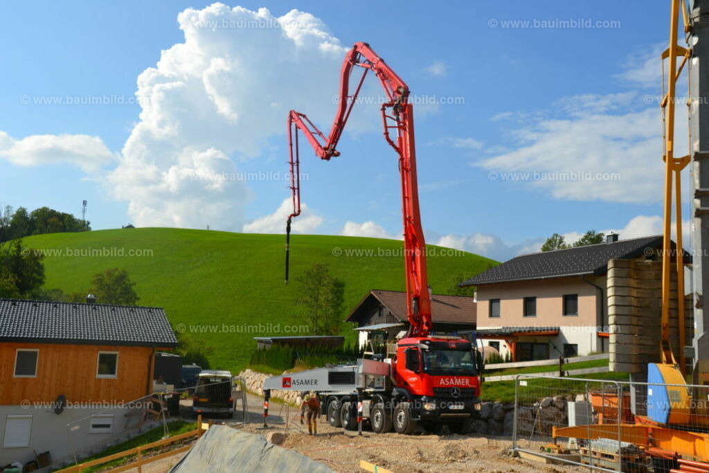 bib-lg04-betonarbeiten-0059 | Nach LV-Leistungsgruppen sortierte Detailfotos über den Bau eines Hauses. Alle Hausbau-Bilder direkt vom Urheber und Autor der Website Haus-Selber-Bauen.com
