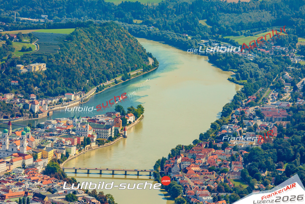 Luftaufnahme von Passau - Die Luftaufnahme wurde 2025 vom UL-Flugzeug heraus erstellt ( keine Drohne ) - Hochauflösende Luftaufnahme - für professionelle Ausdrucke geeignet. Die Geschenkidee !Mit Lizenz und Bildrechte bestellbar