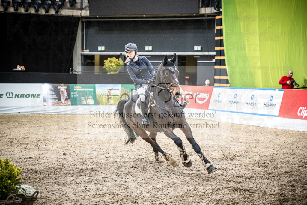 DOS_1710 | Entdecke hochwertige Reitturnierfotos von Foto Oger. Professionell, emotional und authentisch – jetzt Lieblingsmomente im Shop bestellen.Deutschlandweite Turnierfotografie. - Realisiert mit Pictrs.com