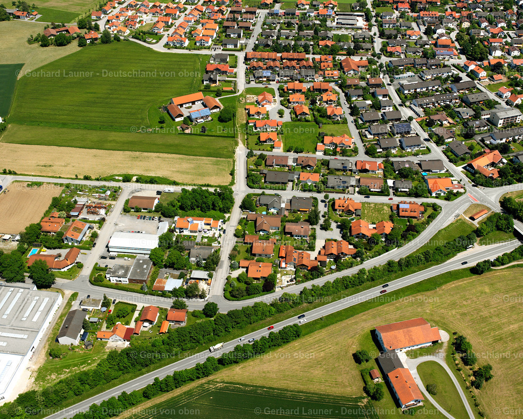2600468 | ÖD 09.06.2006 Wohngebiet einer Einfamilienhaus- Siedlung  in Öd im Bundesland Bayern, Deutschland // Single-family residential area of settlement  in Öd in the state Bavaria, Germany Foto: Gerhard Launer