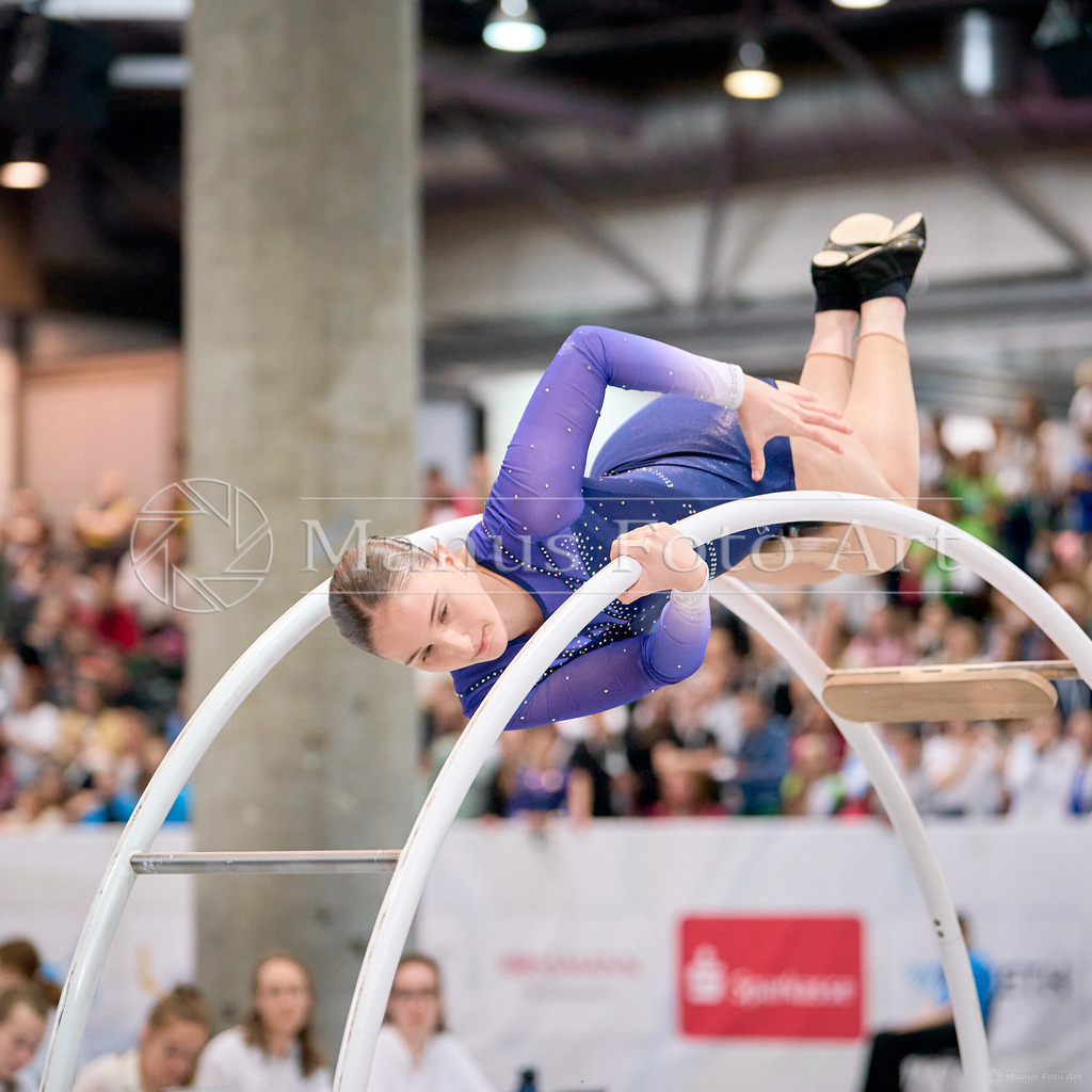 A-DSC01160 | Professionelle Sportfotografie in Hamburg, Schleswig-Holstein und Niedersachsen – spezialisiert auf Rhönrad, Geräteturnen, Leistungsturnen und rhythmische Sportgymnastik. Bundesweite Begleitung von Rhönrad-Events. Jetzt Sport-Fotos - Realisiert mit Pictrs.com