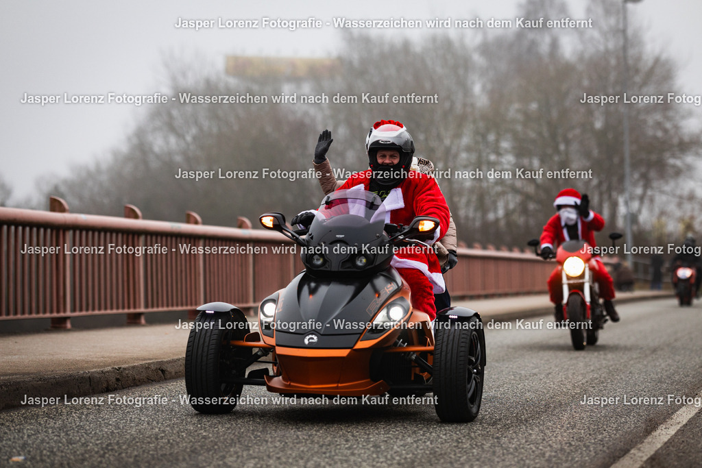 X-Mas Ride I Kiel I 2025 | Jasper Lorenz Fotografie - Realisiert mit Pictrs.com