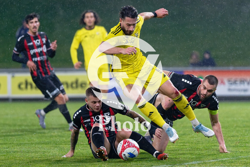 dieci Challenge League - FC Stade Nyonnais v Neuchatel Xamax FCS |  during the dieci Challenge League match between FC Stade Nyonnais and Neuchatel Xamax FCS at Centre sportif de Colovray in Nyon, Switzerland