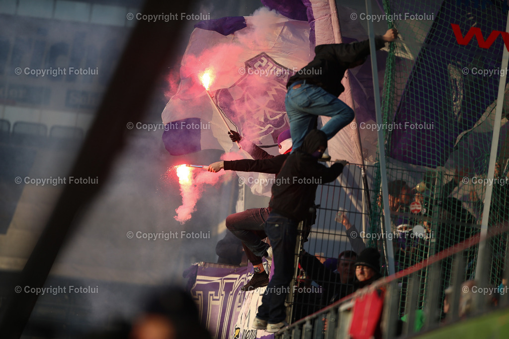 A_LUI_20230304_0006 | SPORT FUSSBALL ADMIRAL BUNDESLIGA SV RIED VS AUSTRIA WIEN
IM BILD: Fans (FK Austria Wien)

FOTO:FOTOLUI/UW
