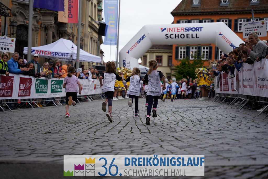 AOK Junior Cup 400m | 3Königslauf 2022 AOK Junior Cup 400m - Realisiert mit Pictrs.com