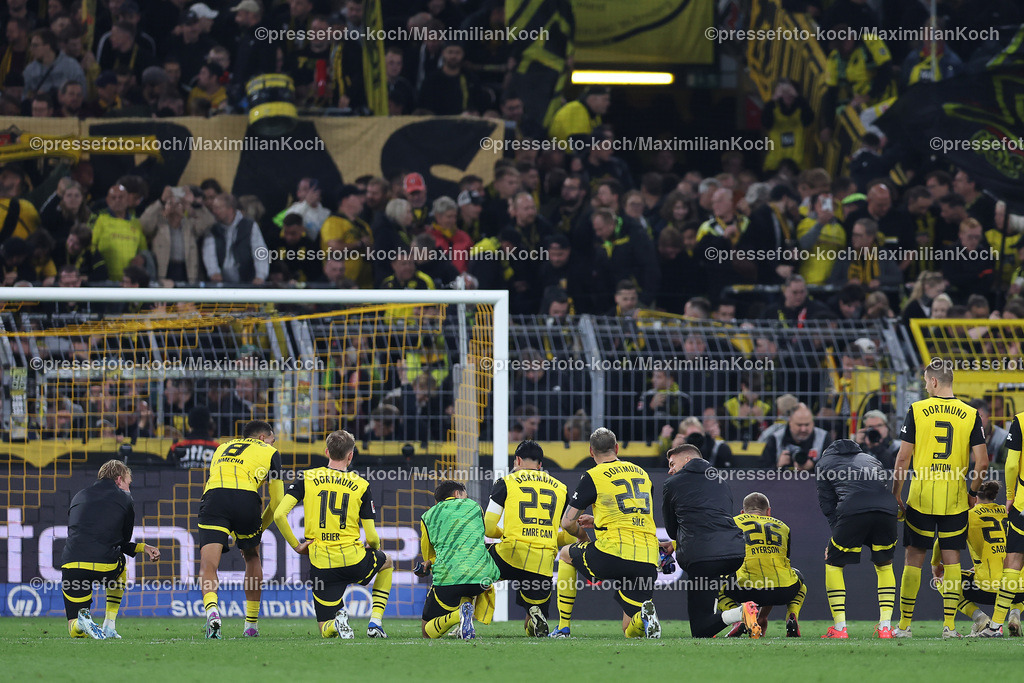BVB13092401100 | 13.09.2024, 1. Fußball Bundesliga, Borussia Dortmund - 1. FC Heidenheim 1846, Signal Iduna Park, Saison 2024 2025: Abschlussjubel BVB zu den Fans auf der TribüneDFB regulations prohibit any use of photographs as image sequences and or quasi-video.
