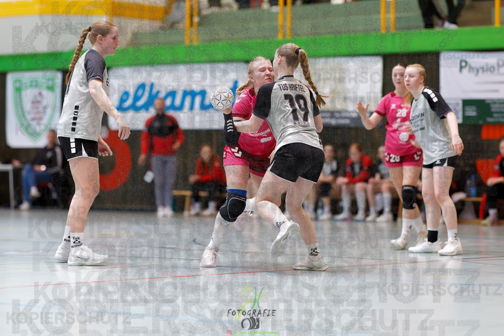 Hessenmeisterschaft wJC - Spiel um Platz 3; TuS Kriftel - SG Schenklengsfeld | Hessenmeisterschaft wJC - Spiel um Platz 3; TuS Kriftel - SG Schenklengsfeld am 22.03.2025 in Biedenkopf (Sporthalle Lahntalschule)Photo © 2025 - Jörg Heinrich - Realisiert mit Pictrs.com