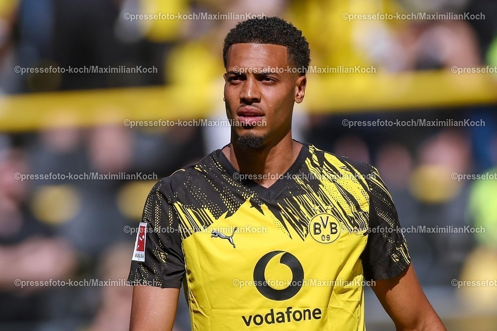 BVB10082500019 | 10.08.2025, Fußball, Borussia Dortmund - Juventus Turin, Testspiel, Signal Iduna Park, Saison 2025 2026: Felix Nmecha&nbsp;(BVB #08) DFB regulations prohibit any use of photographs as image sequences and or quasi-video.