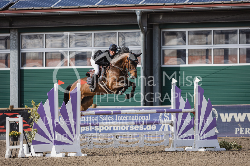 230411_Mühlen_04SprPf-L-424 | Deine schönsten Turniermomente als professionelle Fotos! Entdecke hochwertige Pferdesport-Fotografie im Online-Shop. Jetzt Fotos finden & bestellen!