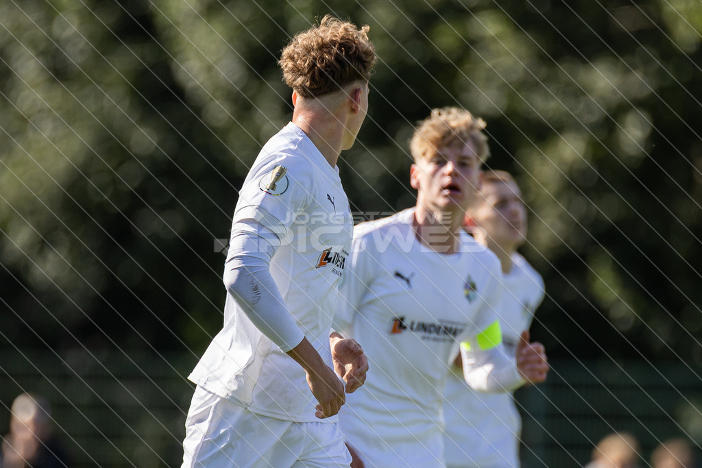 20251003_Picselweb-Fotografie_1R3_1297 | DFB Pokal 2. Runde, JFV A/O/B/H/H - SV Stuttgarter Kickers, Foto: Jörg Struwe - picselweb.de - Realisiert mit Pictrs.com