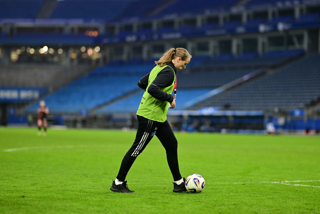 Fußball I Frauen I Saison 2025-2026 I Bundesliga I 10. Spieltag I Hamburger SV - 1. FC Nürnberg I 47585 | Der Sportfotograf. - Realisiert mit Pictrs.com