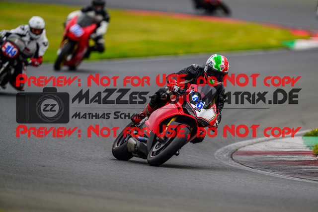 MaZZes_FotoMatrix_240724_6007705_7642 | BLAU