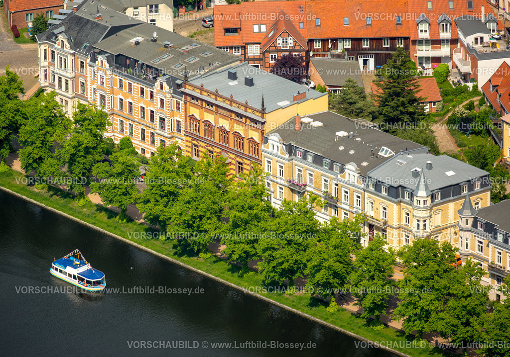 Schwerin16060154 | Bürgerhäuser am Pfaffensee,  Schwerin, Mecklenburg-Vorpommern, Deutschland