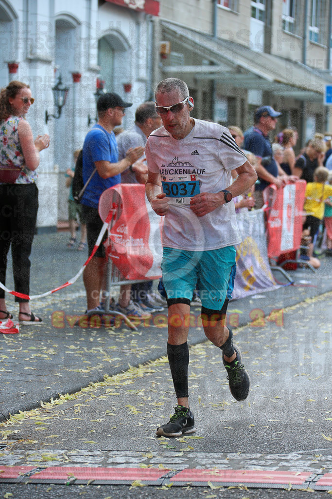 220625_1645_EX1_4963 | Sportfotografie im Rhein-Sieg Kreis, Köln, Bonn, NRW, Rheinland Pfalz, Hessen, etc. Unser Tätigkeitsfeld umfasst den Laufsport vom Volkslauf über den Marathon, Duathlon, Triathon bis zum Ultralauf wie Kölnpfad Ultra oder Schindertrail.