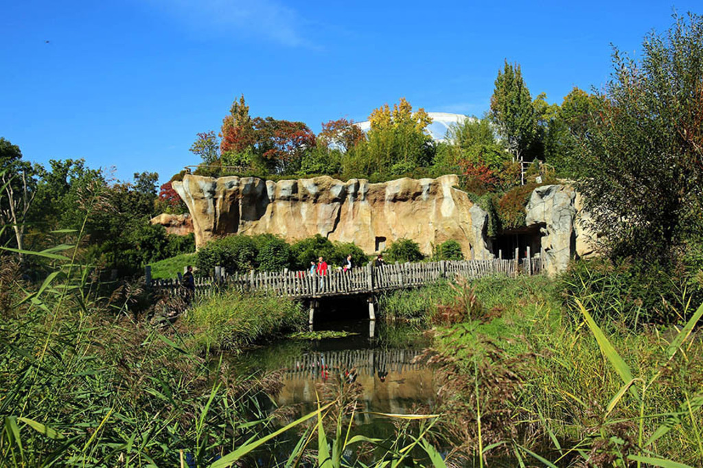 Foto: Leipzig - Zoo | Das Team hinter BILDLEXIKON LEIPZIG bündelt historische wie aktuelle Informationen über die Stadt Leipzig in Text und Bild auf einer Plattform und stellt diese der interessierten Öffentlichkeit zur Verfügung.
