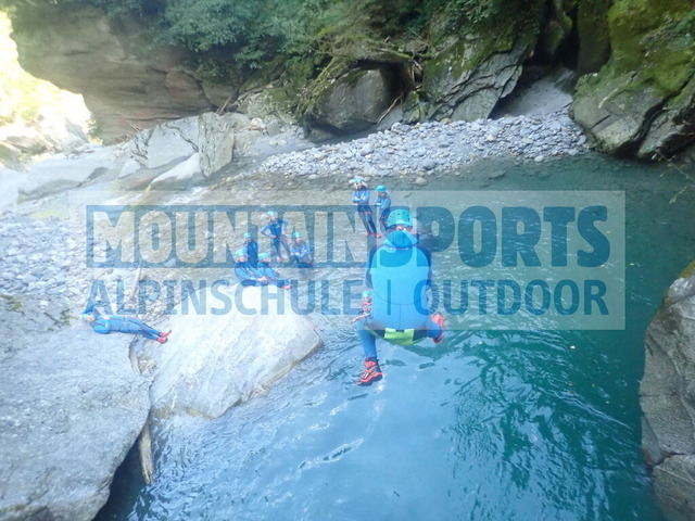 P9210112 | Bestelle die Bilder deines Berg- oder Wasser-Abenteuers mit Mountain Sports bequem von zu Hause aus direkt über unseren Online Fotoshop von pictrs.com. - Realisiert mit Pictrs.com