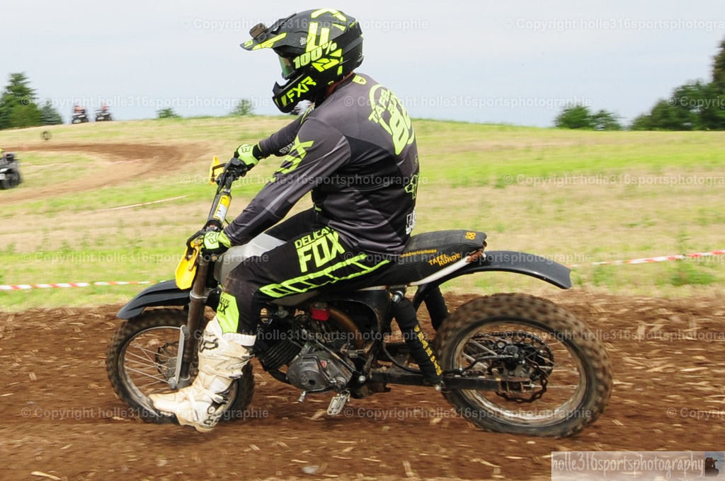 DSC_4877 (2) | Sportfotografie , Motorsport, Motoross, Reitsport, Mointainbike, Enduro,
Landschaft , Outdoor, Eventfotografie, Landschaft, Bilder online bestellen - Realisiert mit Pictrs.com