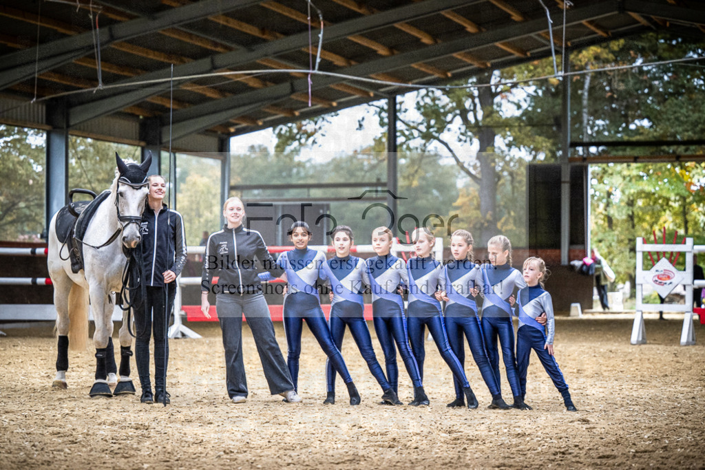 DOS_0040 | Entdecke hochwertige Reitturnierfotos von Foto Oger. Professionell, emotional und authentisch – jetzt Lieblingsmomente im Shop bestellen.Deutschlandweite Turnierfotografie. - Realisiert mit Pictrs.com