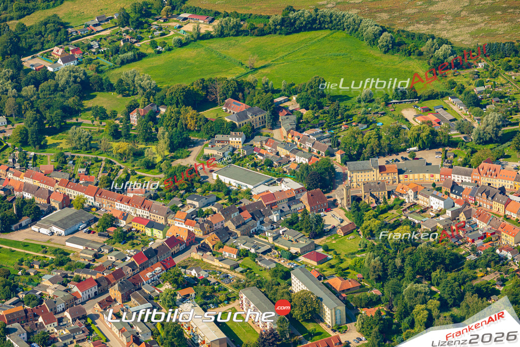 Luftbild Vs Google Maps  Altstadt  Brüel -Das Luftbild wurde 2025 vom UL-Flugzeug heraus erstellt ( keine Drohnenluftbilder ) - Hochauflösende Luftaufnahme -Nicht vergleichbar mit Google Maps oder Satelittenbilder- Die Geschenkidee !Mit Lizenz und Bildrechte bestellbar
