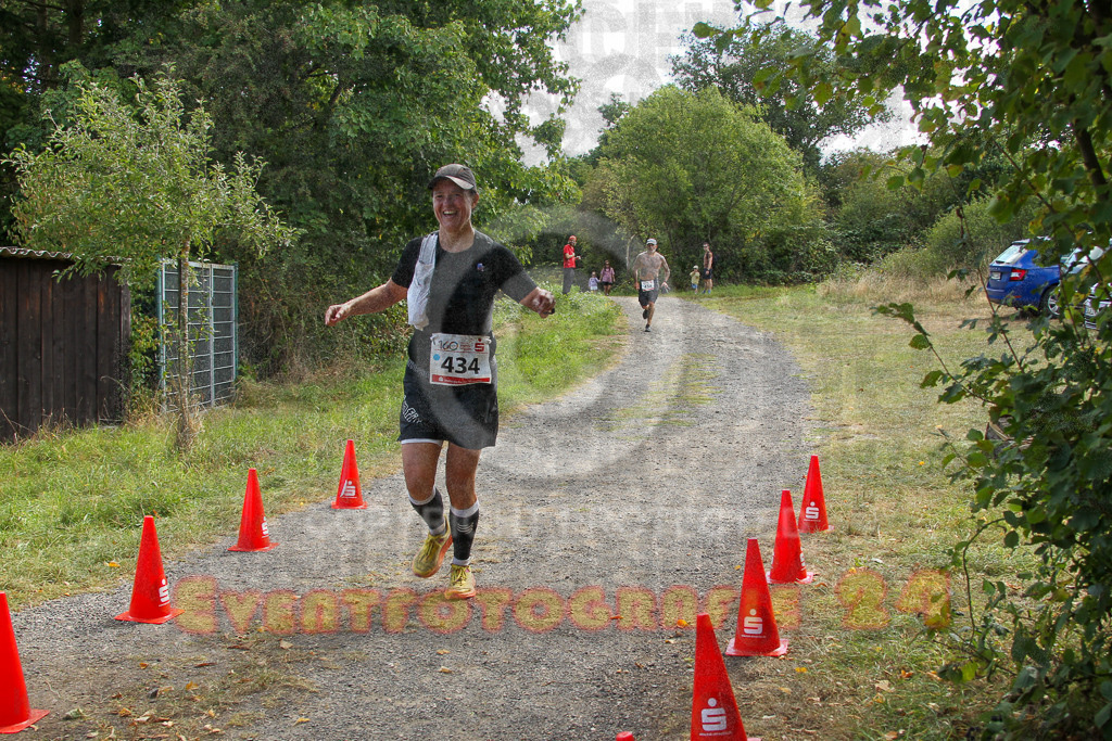 250830_1157_EV4_3722 | Sportfotografie im Rhein-Sieg Kreis, Köln, Bonn, NRW, Rheinland Pfalz, Hessen, etc. Unser Tätigkeitsfeld umfasst den Laufsport vom Volkslauf über den Marathon, Duathlon, Triathon bis zum Ultralauf wie Kölnpfad Ultra oder Schindertrail.