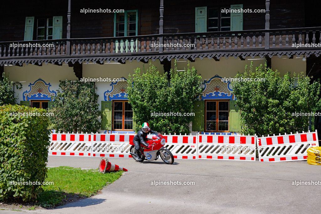 P1014806 | Erleben Sie atemberaubende, hochqualitative Fotos Ihrer Fahrt entlang der malerischen Alpenstraßen. Besuchen Sie alpineshots.com, um professionelle Aufnahmen Ihrer unvergesslichen Reise zu finden und zu kaufen - Realisiert mit Pictrs.com