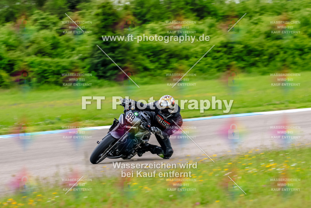 MotoTeam-3610 | Hier findet Ihr Bilder von Touristenfahrten auf der Nürburgring Nordschleife oder von anderen Veranstaltungen die ich besucht habe. Viel Spass beim Durch Schauen 
