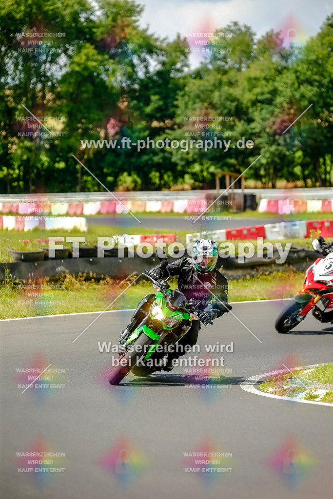 VBK-4882 | Hier findet Ihr Bilder von Touristenfahrten auf der Nürburgring Nordschleife oder von anderen Veranstaltungen die ich besucht habe. Viel Spass beim Durch Schauen 