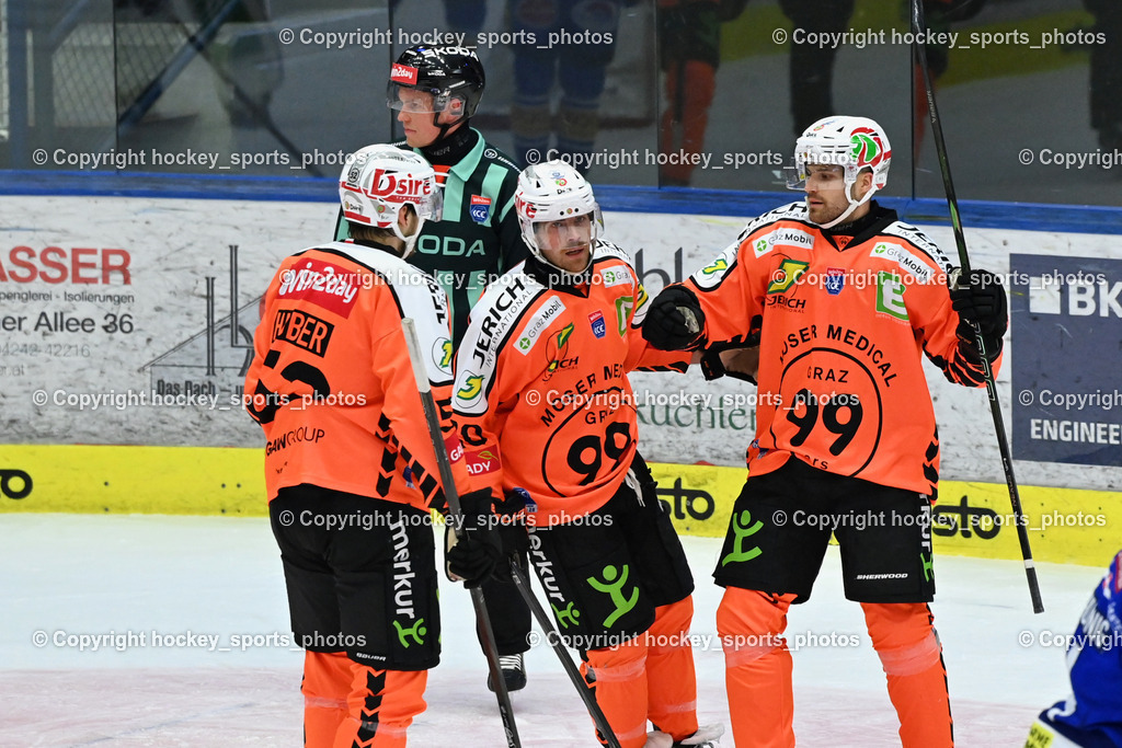 EC IDM WÄRMEPUMPEN VSV vs. MOSER MEDICAL GRAZ99ERS | Jubel Graz 99ers, #52 Paul Huber Graz 99ers, #10 Chris Collins Graz 99ers, #5 Kasper Kotkansalo Graz 99ers, EC IDM WÄRMEPUMPEN VSV vs. MOSER MEDICAL GRAZ99ERS, EC IDM WÄRMEPUMPEN VSV vs. MOSER MEDICAL GRAZ99ERS am 17.03.2026 in Villach (Stadthalle Villach), Austria, (Photo by Bernd Stefan)