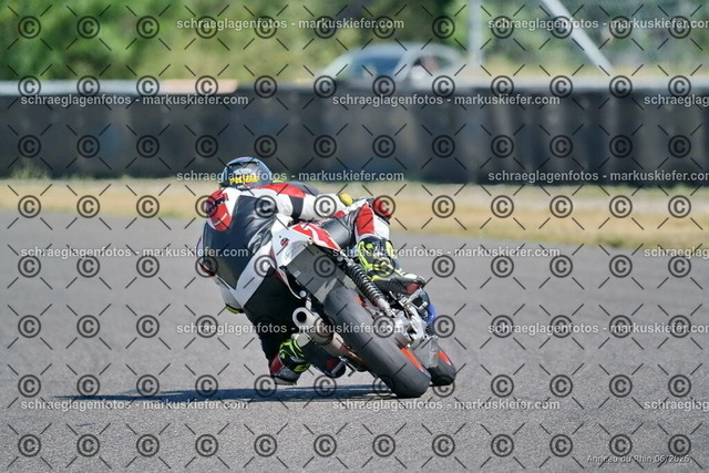 26bc03-0148 | markuskiefer.com - Realisiert mit Pictrs.com