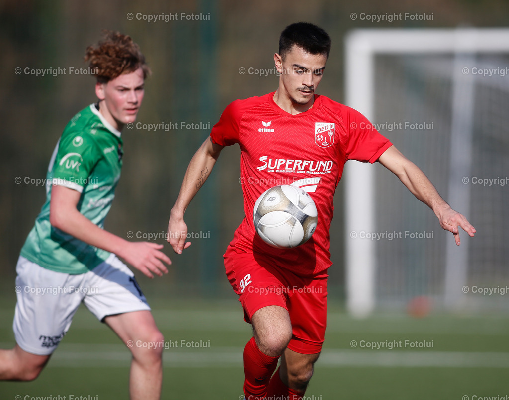 A_LUI_02032024_13 | SPORT,FUSSBALL LT1 OOE LIGA ASKOE OEDT-SV HAIDLMAIR GRUEN WEISS MICHELDORF 02.03.2024 IM BILD: FILIP BRESKIC (OEDT) UND FELIX GERSTMAYER (MICHELDORF) FOTO:FOTOLUI