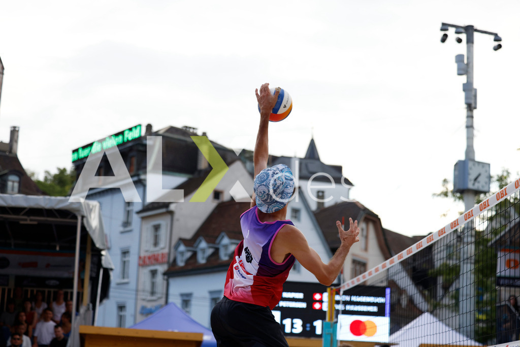 Obi BeachTour 2026 - Basel | BASEL, SWITZERLAND - JULY 18: SIMON HAGENBUCH (SUI) during the Obi BeachTour 2026 match between NAPIER / PETERSEN (DEN) and HAGENBUCH / HAUSSENER (SUI) at Barfüsserplatz on July 18, 2026 in Basel, Switzerland. - Realisiert mit Pictrs.com