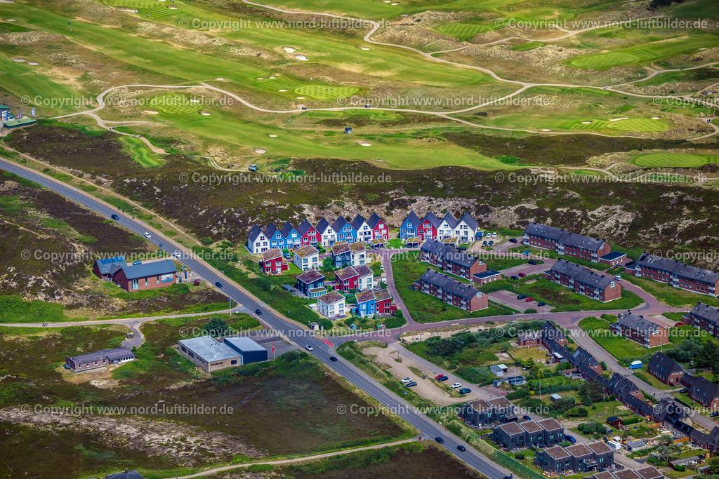 Sylt_Hörnum_Ferienwohnungen_Bunt_Am_Renning_ELS_4036130625 | HöRNUM (SYLT) 13.06.2025 Ferienhaus Anlage Bunte Häuser " Berliner Ring " in Hörnum (Sylt) im Bundesland Schleswig-Holstein, Deutschland. // Holiday home complex Bunte Haeuser " Berliner Ring " in Hoernum (Sylt) in the federal state of Schleswig-Holstein, Germany. Foto: Martin Elsen