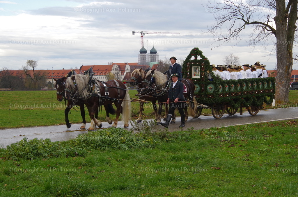 IMGP9914 | fotografiert von Axel PollmannLeonhardi Wallfahrt Benediktbeuern und Murnau, Fronleichnam, Fasching, Landschaft im Loisachtal und Benediktbeuern  - Realisiert mit Pictrs.com